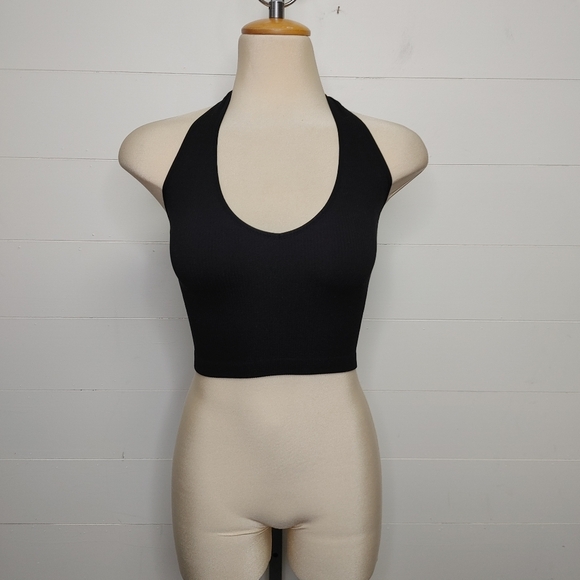 Aritzia Sunday Best SinchSeamless™ Rib Halter Top Size XS/S - Picture 2 of 9